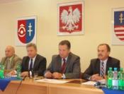 Brakuje pieniędzy - samorządy biją na alarm